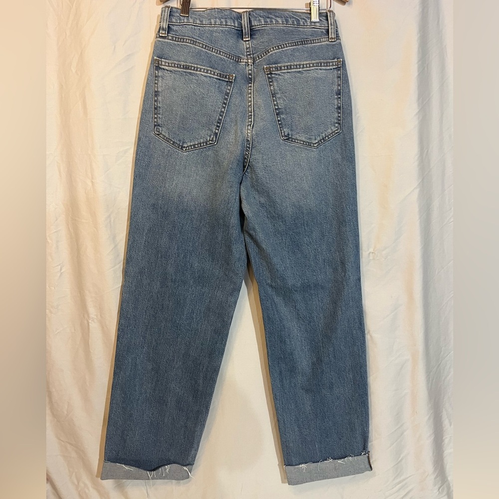 Universal Thread High Rise Boyfriend Button Fly Straight Leg Jeans 8 Regular - Picture 7 of 8